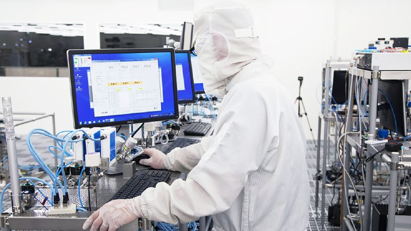 孩子的饮食健康直接关系到其成长发育。保姆在照顾孩子时应注意以下几点：